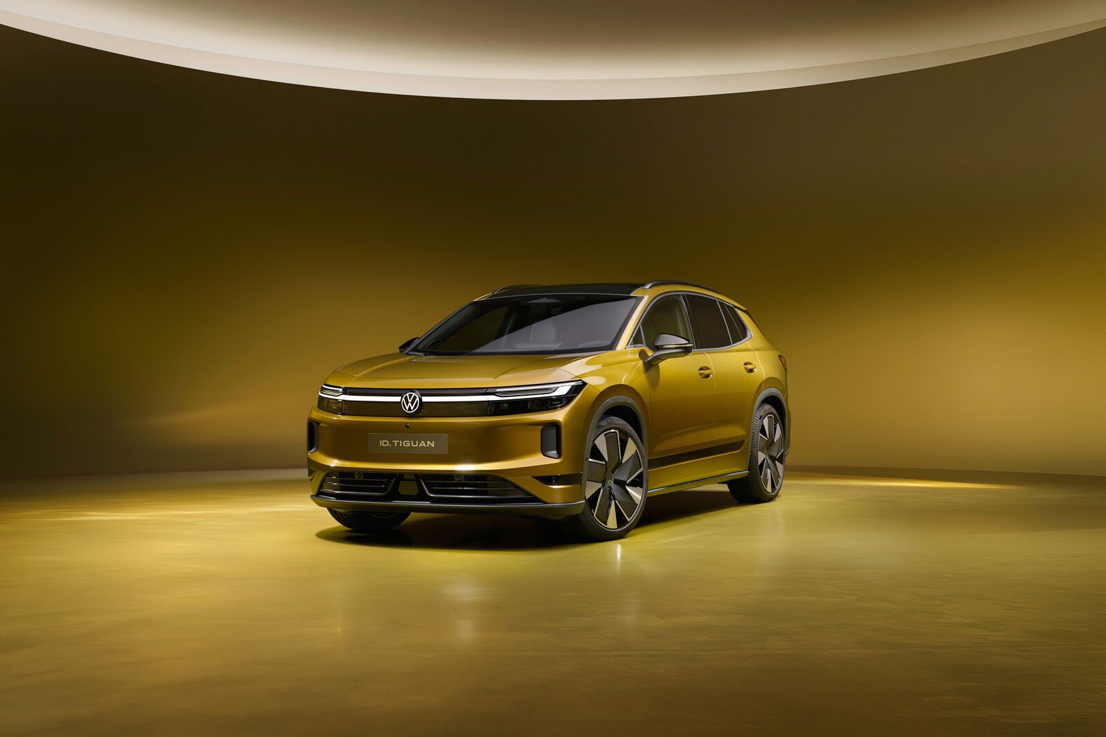 Volkswagen ID. Tiguan in Olive Bronze